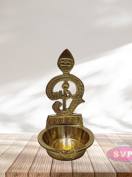 Brass Om Vilakku / Deepam With Vel