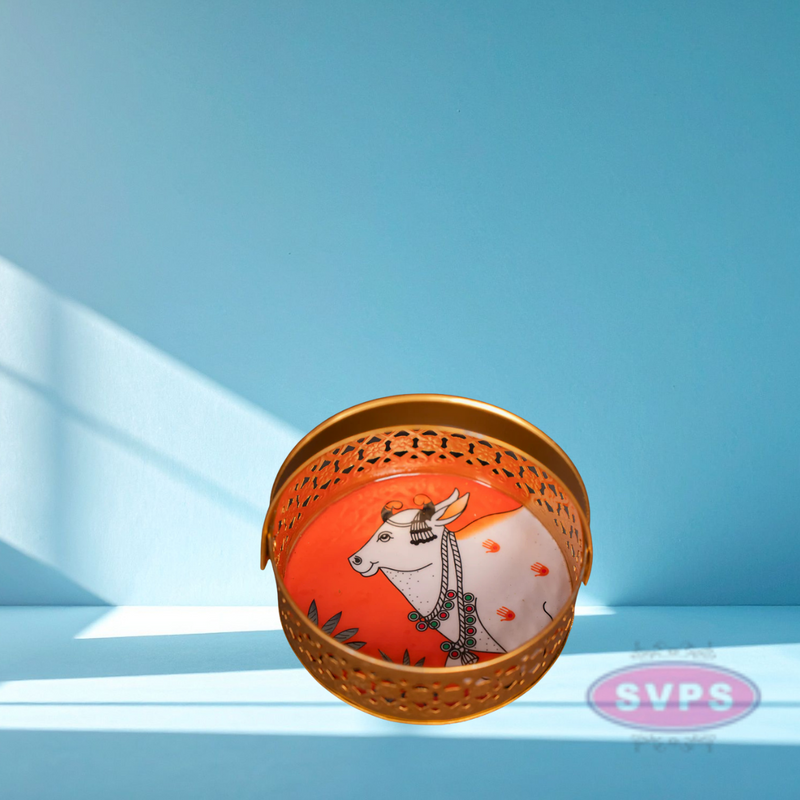 Metal Round Shape Cow Tray With Handle