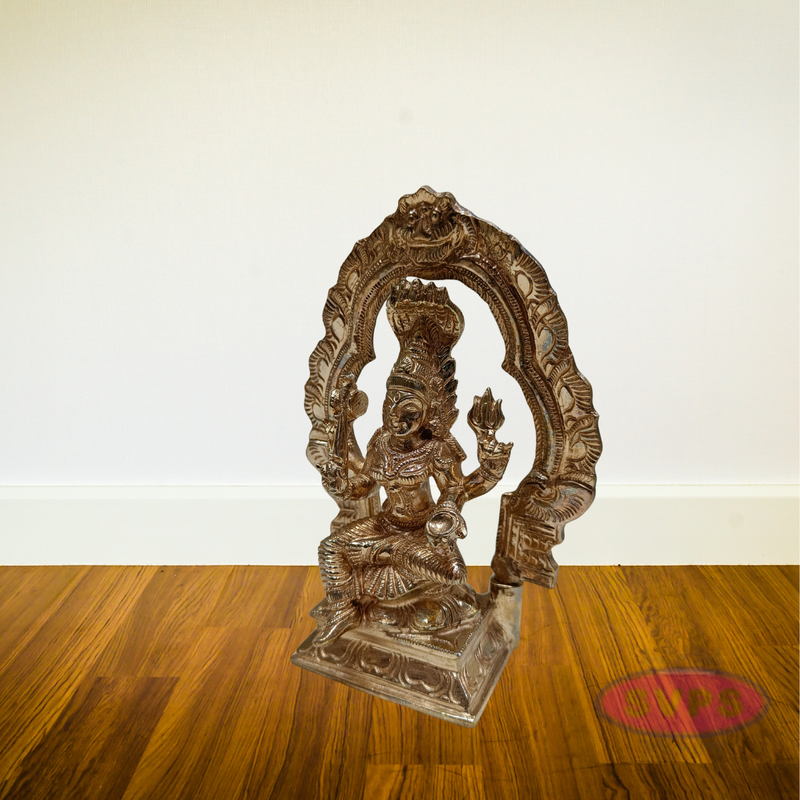 Panchaloham Karu Mariamman With Arch / 6 Inches