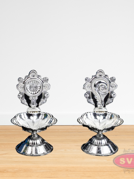 Silver Coated Shangu Chakra Diya / 3 Inches