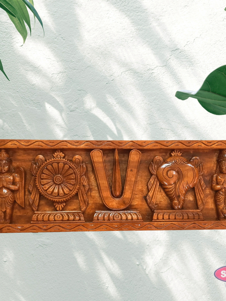 Wooden Carving Vadakalai Tiruman