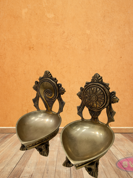 Brass Sankh Chakra Diya For Puja And Decor