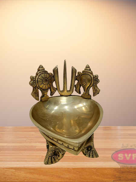 Brass Tiruman Shankh Chakra Lamp For Pooja