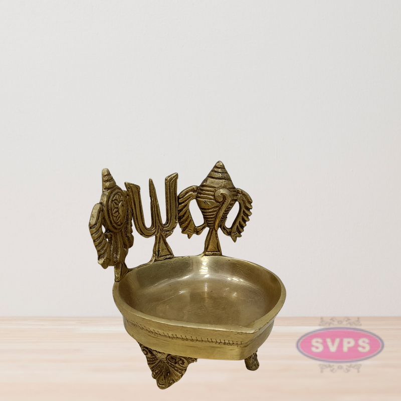 Brass Tiruman Shankh Chakra Lamp For Puja
