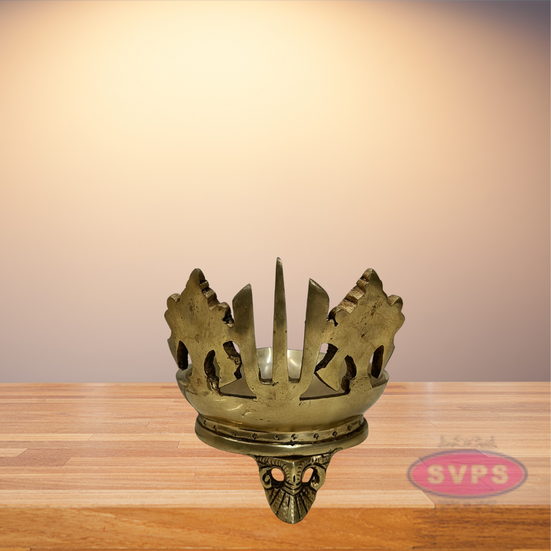 Brass Tiruman Shankh Chakra Lamp For Pooja