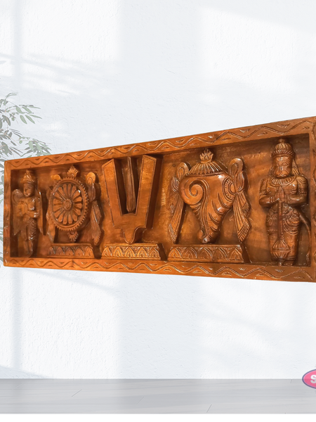 Wooden Carving Thenkalai Tiruman Wall Hanging