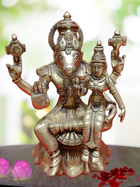 Brass Lakshmi Hayagreevar On Lotus / Home / Temple