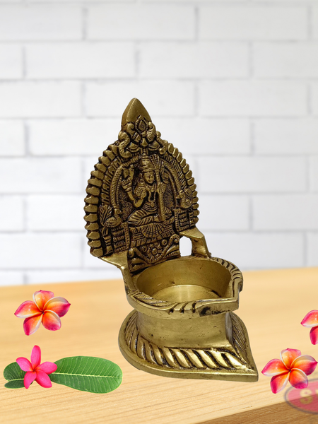 Brass Kamatchi Amman Vilakku / Deepam