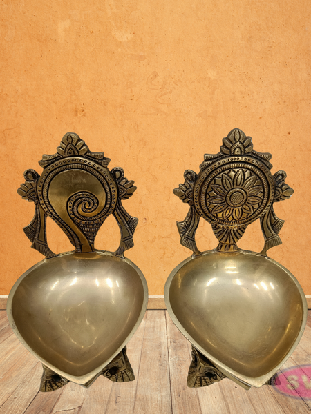 Brass Sankh Chakra Diya For Puja And Decor