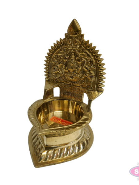Brass Lakshmi Deepam / Vilakku – 7 Inch Traditional Goddess Lakshmi Oil Lamp for Pooja Room & Temple