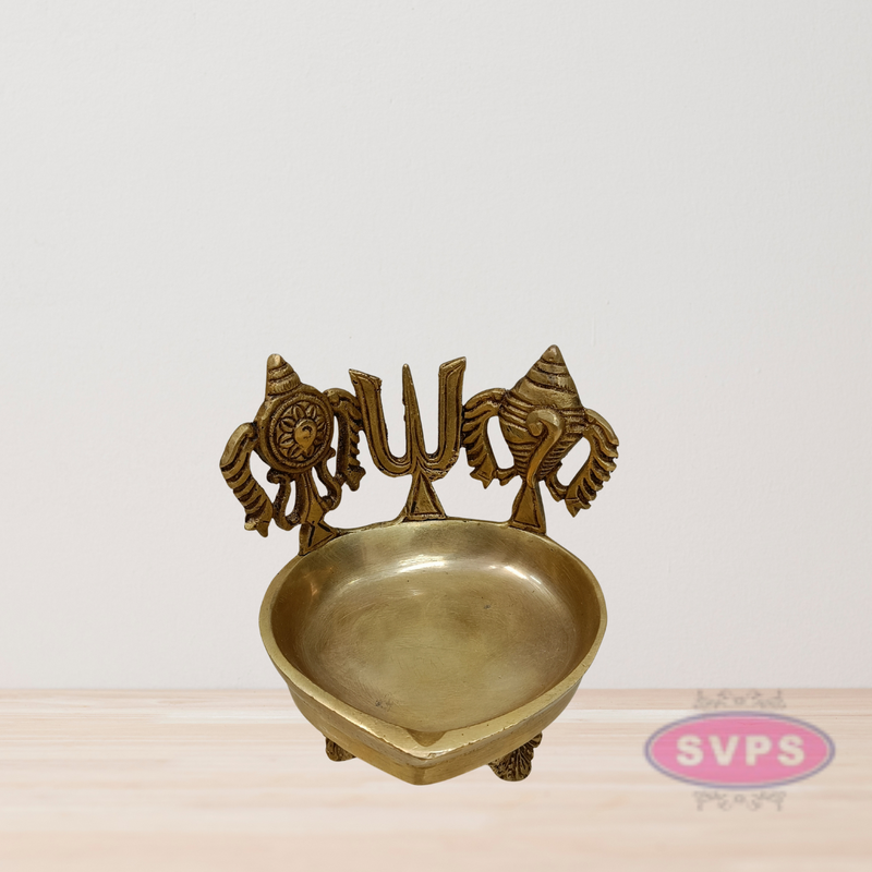 Brass Tiruman Shankh Chakra Lamp For Puja
