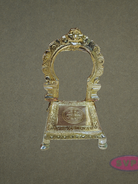 Handcrafted Brass Prabhavali Arch Peetam – Traditional Temple Style Deity Frame