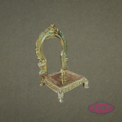Handcrafted Brass Prabhavali Arch Peetam – Traditional Temple Style Deity Frame