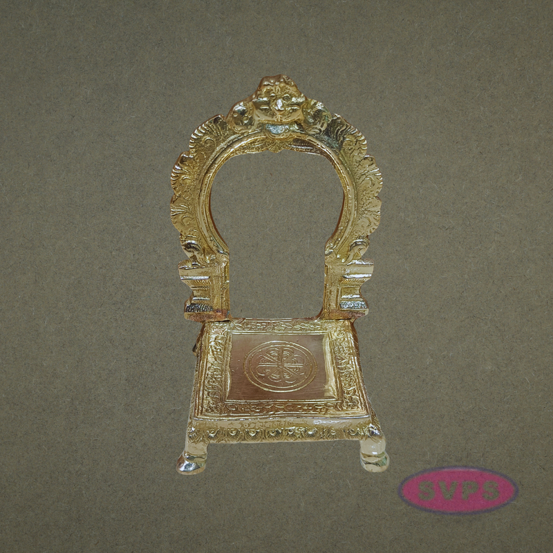 Handcrafted Brass Prabhavali Arch Peetam – Traditional Temple Style Deity Frame