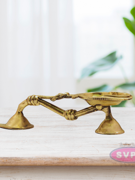 Brass Aarti Diya With Handle / 6 inches