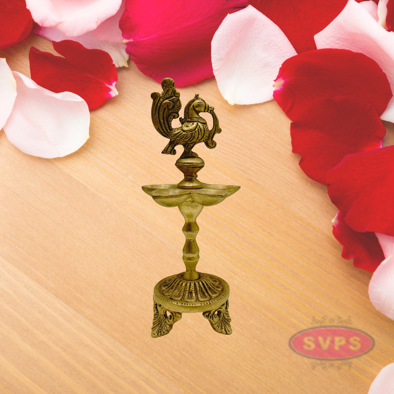 Brass Antique Finish 5 Wicks Annam Lamp