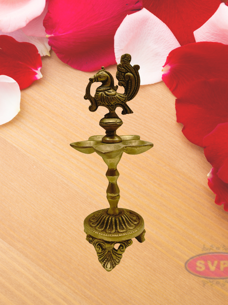 Brass Antique Finish 5 Wicks Annam Lamp