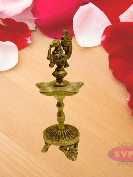 Brass Antique Finish 5 Wicks Annam Lamp