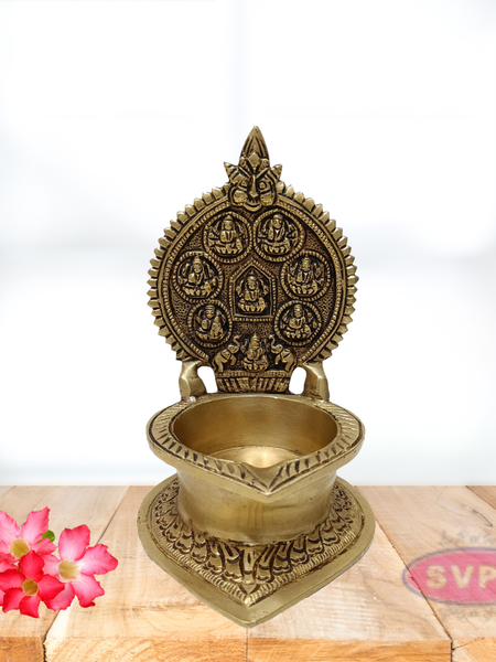 Brass Astalakshmi Vilakku / Diya / Deepam / 7 inches