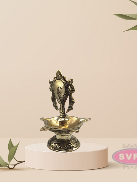 Brass Five Face Shanku Chakra Lamp / Diya Set