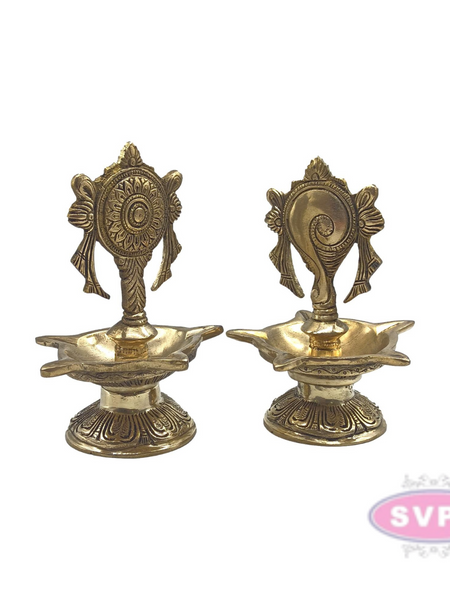 Brass Five Face Shanku Chakra Lamp / Diya Set