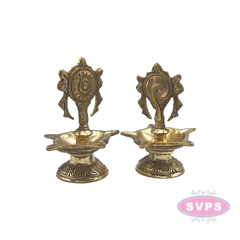 Brass Five Face Shanku Chakra Lamp / Diya Set