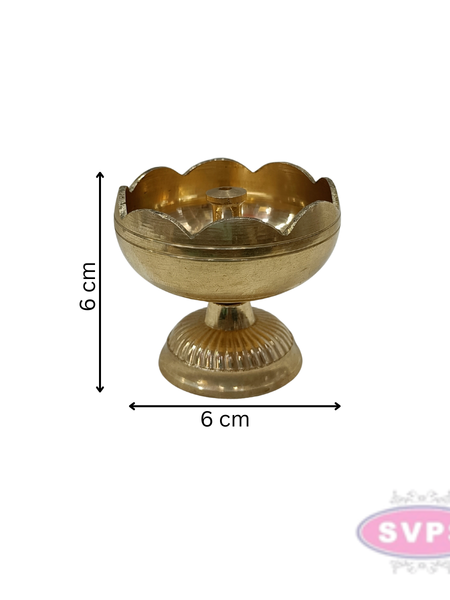Brass Kamal Nanda Deepam / Diya Stand