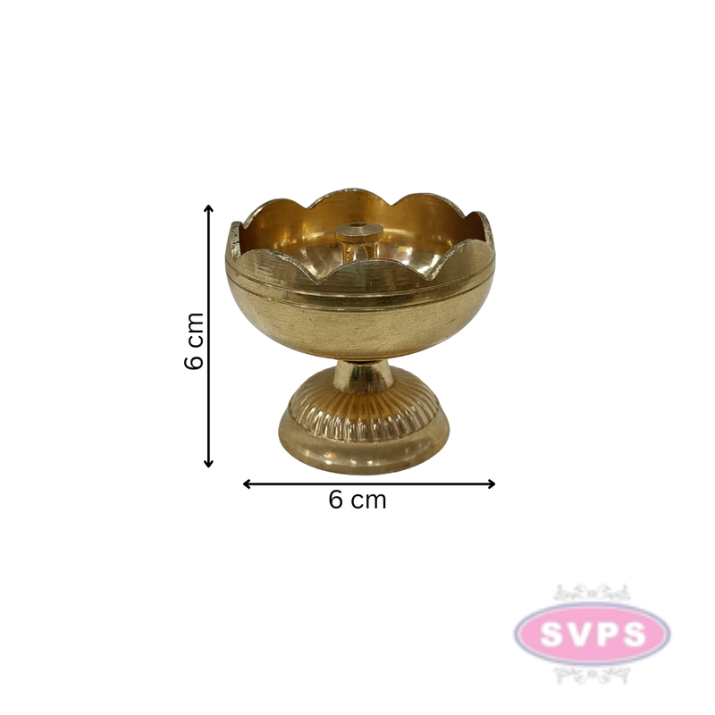 Brass Kamal Nanda Deepam / Diya Stand