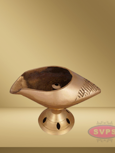Brass Shankh / Sangu Deepam For Daily Pooja