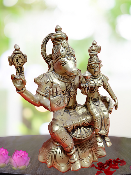 Brass Lakshmi Hayagreevar On Lotus / Home / Temple