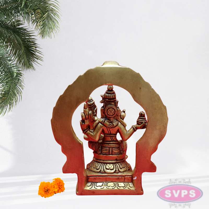 Brass Sivan Parvathi With Arch /6 Inches