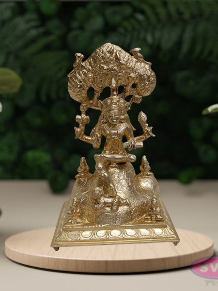 Panchalogam Dhakshinamoorthy Statue