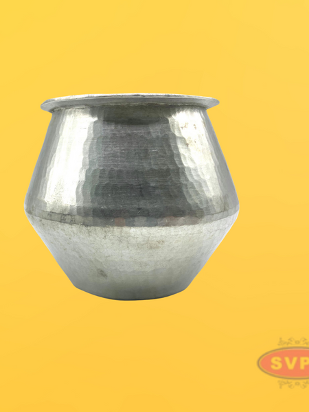 Eeya chombu (Tin vessel)