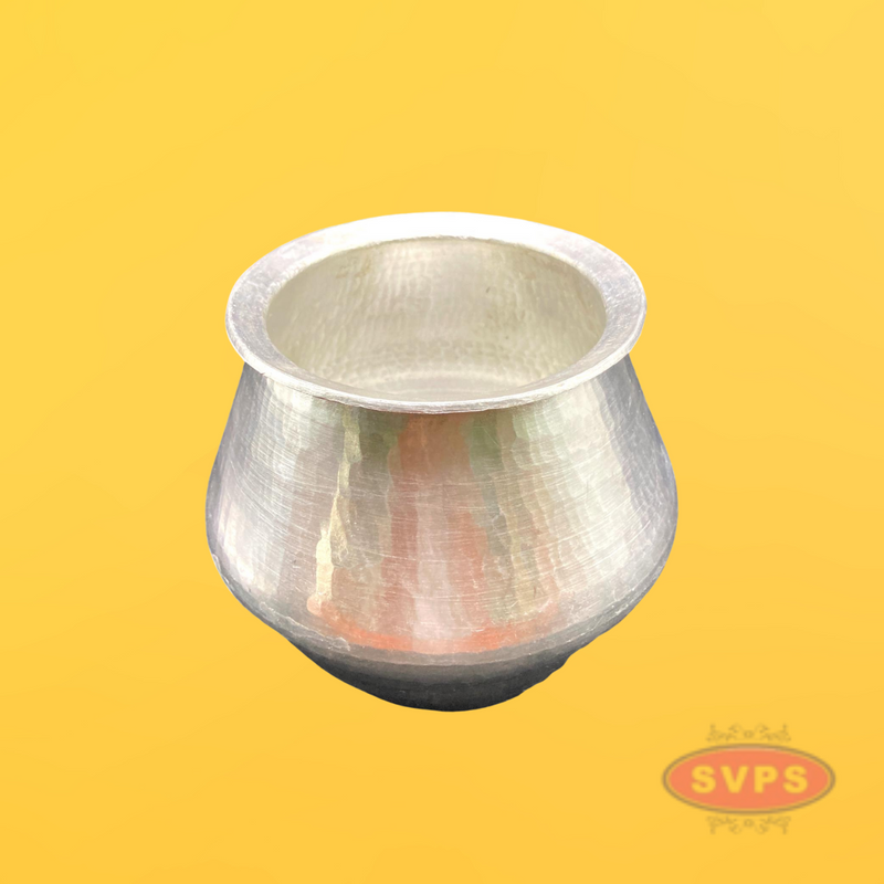 Eeya chombu (Tin vessel)