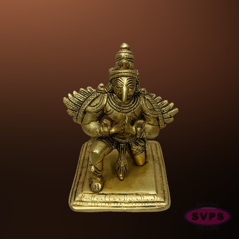 Brass Garuda Idol in Anjali Mudra – Traditional Vishnu Vahana Statue