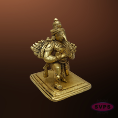 Brass Garuda Idol in Anjali Mudra – Traditional Vishnu Vahana Statue