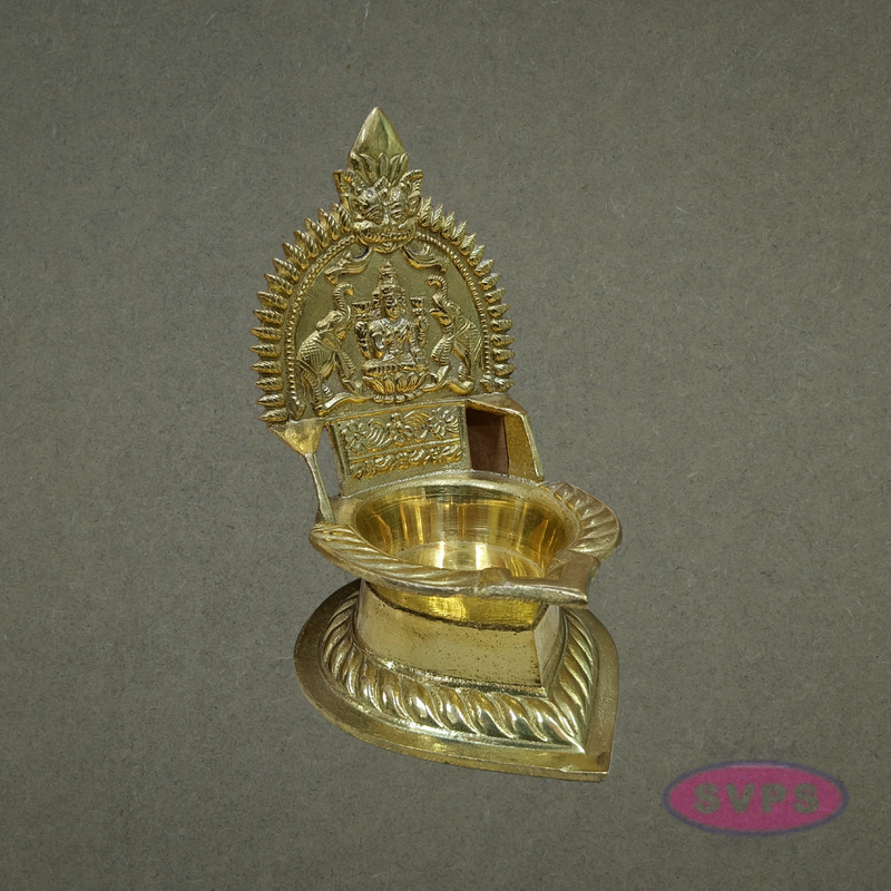 Brass Gaja Lakshmi Deepam – Traditional Pooja Oil Lamp