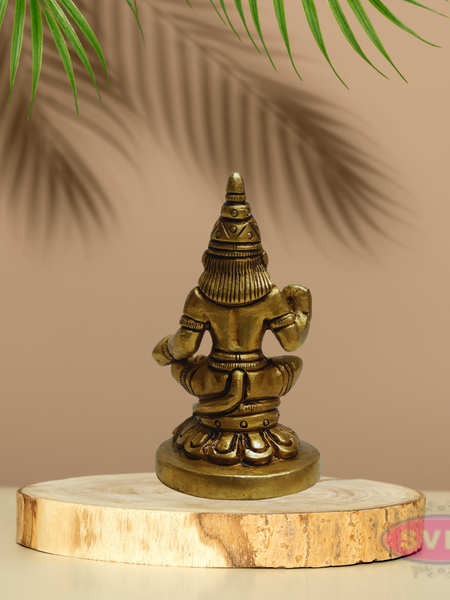 Brass Hanuman Murti in Blessing Pose – Spiritual Décor