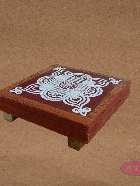 Auspicious Wooden Manai / Chowki for Pooja & Idol Placement