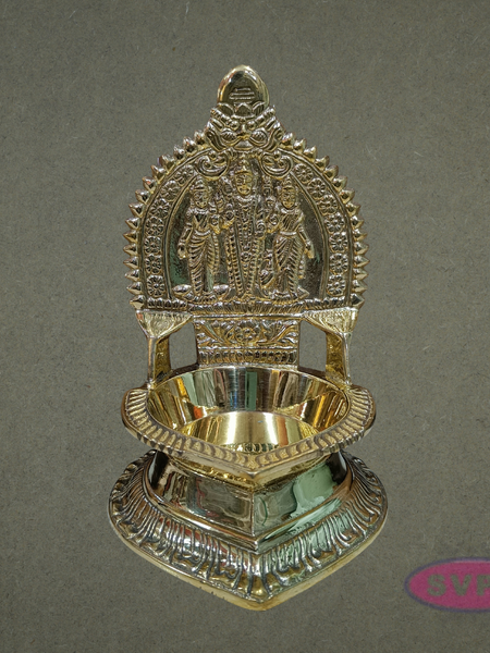 Sri Murugan Valli Deivanai Brass Vilakku – Traditional Pooja Oil Lamp