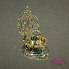 Sri Murugan Valli Deivanai Brass Vilakku – Traditional Pooja Oil Lamp