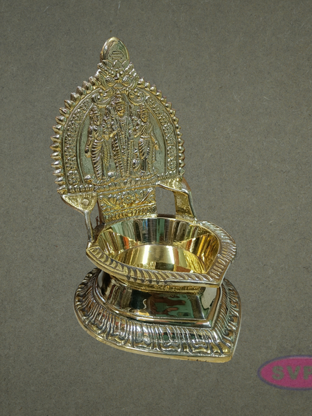 Sri Murugan Valli Deivanai Brass Vilakku – Traditional Pooja Oil Lamp