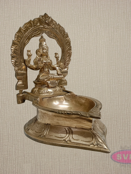 Panchalogha Lakshmi Vilakku – Traditional Goddess Lakshmi Lamp for Pooja