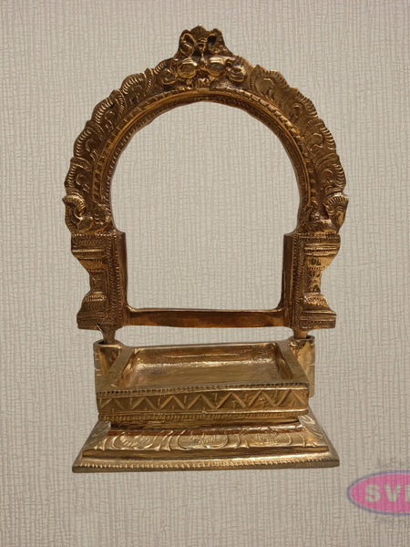 Panchaloha Prabhavali with Peedam – Traditional Arch for Deity Idol