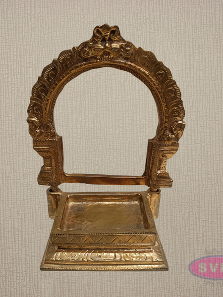 Panchaloha Prabhavali with Peedam – Traditional Arch for Deity Idol
