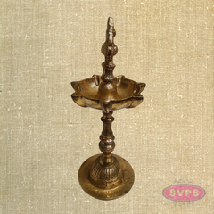 Panchaloha Peacock Vilakku – Handmade Traditional Oil Lamp for Pooja & Home Decor