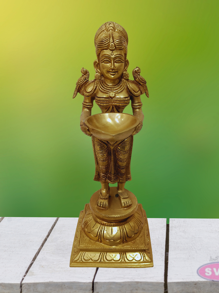 Brass Pavai Vilakku Idol – Traditional Lakshmi Lamp Holder Statue