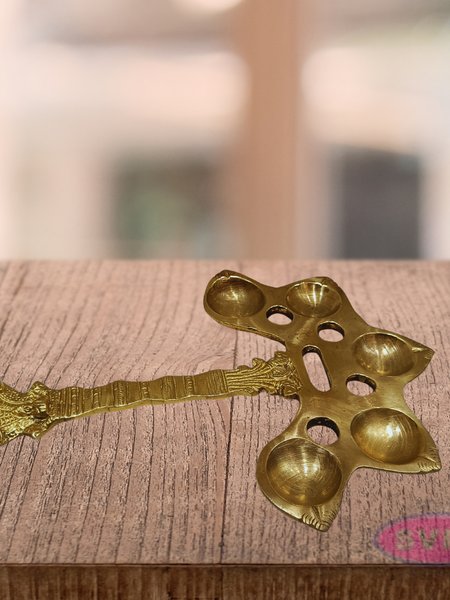 Brass 5 Face Arti Lamp