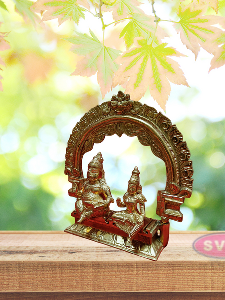 Panchalogam Kubera Lakshmi Statue / 7 Inches