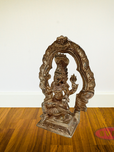 Panchaloham Karu Mariamman With Arch / 6 Inches
